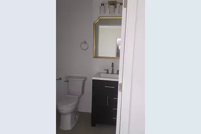 144 S Kenmore Avenue, Los Angeles, CA 90004 - Photo 13