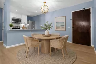 8324 Regents Rd, San Diego, CA 92122 - Photo 5