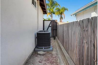 3196 Buena Hills Drive, Oceanside, CA 92056 - Photo 25