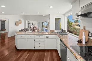 541 S Granados Ave, Solana Beach, CA 92075 - Photo 11
