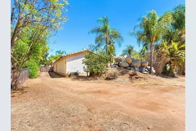 886 Singing Trails Drive, El Cajon, CA 92019 - Photo 63