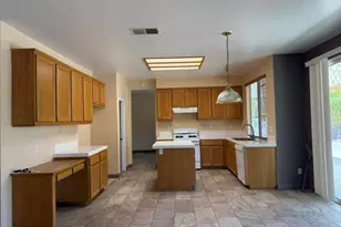 37978 Spur Dr, Murrieta, CA 92563 - Photo 5