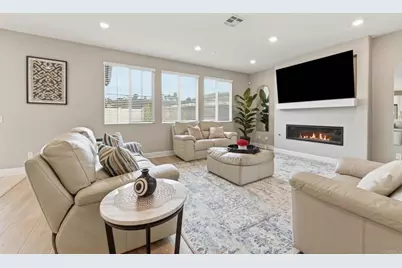 921 Cayley Avenue, San Marcos, CA 92069 - Photo 11
