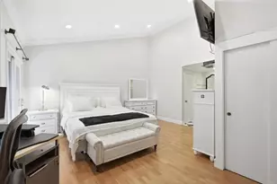 8346 Via Sonoma, La Jolla, CA 92037 - Photo 13