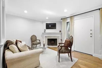 8346 Via Sonoma #D, La Jolla, CA 92037 - Photo 3