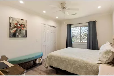453 W Laurel Avenue, Glendora, CA 91741 - Photo 17