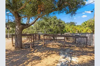 938 Evergreen Lane, Vista, CA 92084 - Photo 35