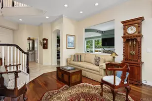 1689 Robin Pl, Carlsbad, CA 92011 - Photo 9