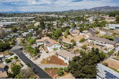 2430 Sunflower, Vista, CA 92083 - Photo 33