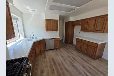 2359 Mapleleaf Drive, Vista, CA 92081 - Photo 3