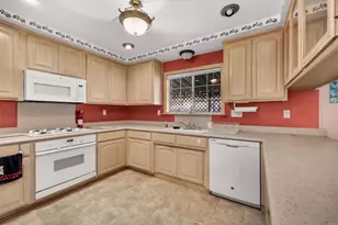 1751 W Citracado Parkway, Escondido, CA 92029 - Photo 9