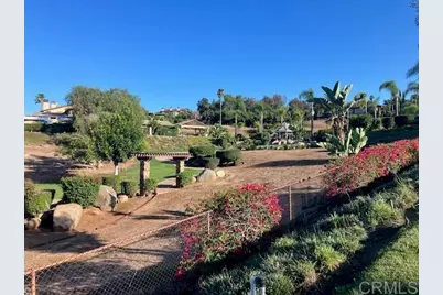 30893 Villa Toscana, Bonsall, CA 92003 - Photo 11