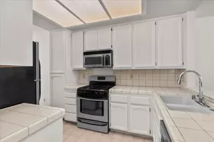 7758 Caminito Monarca, Carlsbad, CA 92009 - Photo 11