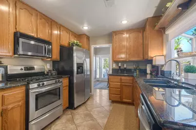 1510 Golfcrest Place, Vista, CA 92081 - Photo 11