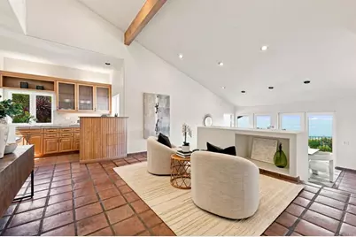 7631 Hillside Drive, La Jolla, CA 92037 - Photo 9