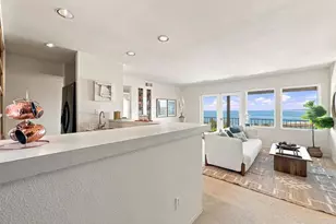 7631 Hillside Dr, La Jolla, CA 92037 - Photo 27
