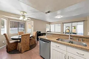 41211 Mountain Pride Dr, Murrieta, CA 92562 - Photo 11