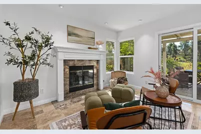 1051 Cordoba Way, Vista, CA 92081 - Photo 11