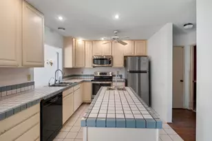 4638 Leathers St, San Diego, CA 92117 - Photo 13