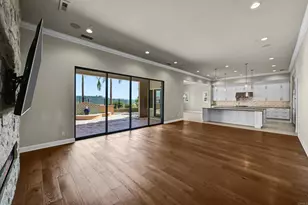 2571 Glasgow Dr, Carlsbad, CA 92010 - Photo 9