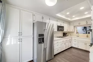 8559 Circle R Valley Ln, Escondido, CA 92026 - Photo 11