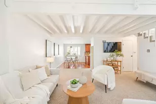 318 Juniper Ave, Carlsbad, CA 92008 - Photo 9