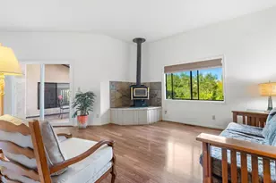 28338 Meadow Glen Way, Escondido, CA 92026 - Photo 3