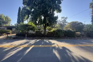 726 Valley Dr, Vista, CA 92084 - Photo 17