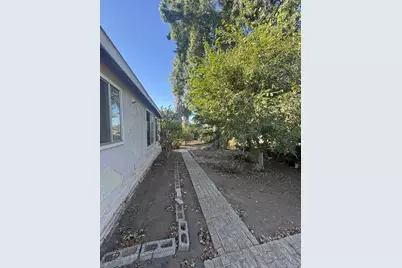 726 Valley Drive, Vista, CA 92084 - Photo 15