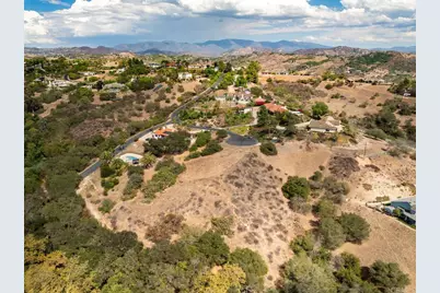 2202 Calle Dos Lomas, Fallbrook, CA 92028 - Photo 11