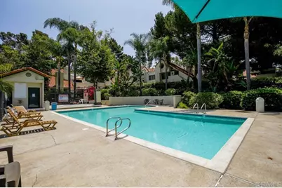 321 N Melrose Drive #B, Vista, CA 92083 - Photo 3