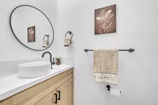 467 Calle Elagante, Vista, CA 92083 - Photo 25