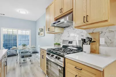 467 Calle Elagante, Vista, CA 92083 - Photo 3