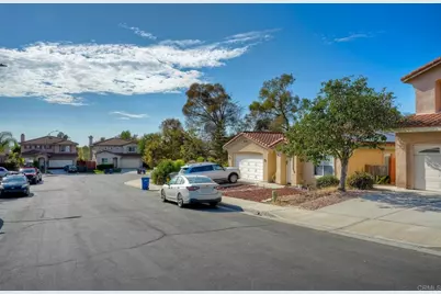 831 Pohl Place, Vista, CA 92083 - Photo 3