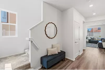 887 Brookdale Drive, Vista, CA 92081 - Photo 3