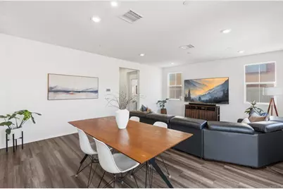 887 Brookdale Drive, Vista, CA 92081 - Photo 13