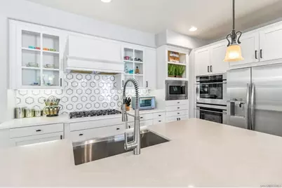 6318 Huntington Drive, Carlsbad, CA 92009 - Photo 11