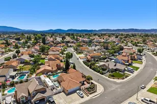 25430 Blackthorne Dr, Murrieta, CA 92563 - Photo 43