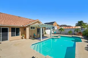 25430 Blackthorne Dr, Murrieta, CA 92563 - Photo 11