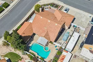 25430 Blackthorne Dr, Murrieta, CA 92563 - Photo 33