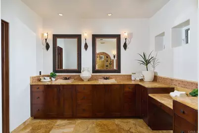 6811 Vianda Court, Carlsbad, CA 92009 - Photo 27