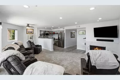 400 N Pacific Street #107, Oceanside, CA 92054 - Photo 9