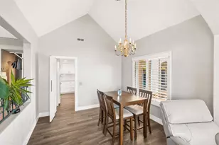 3684 Maria Ln, Carlsbad, CA 92008 - Photo 9