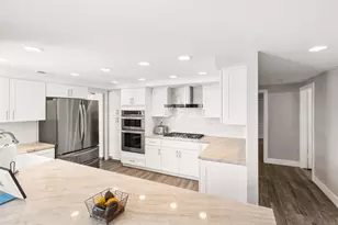 3684 Maria Ln, Carlsbad, CA 92008 - Photo 13