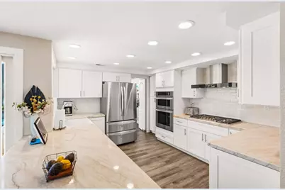 3684 Maria Ln, Carlsbad, CA 92008 - Photo 13