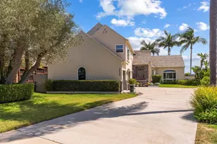3684 Maria Ln, Carlsbad, CA 92008 - Photo 3