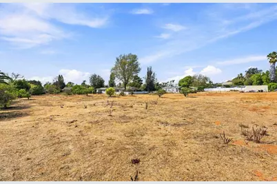 1045 Warmlands Avenue, Vista, CA 92084 - Photo 37