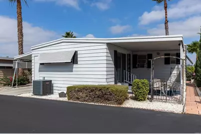 718 Sycamore  Ave #202, Vista, CA 92083 - Photo 3
