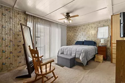 718 Sycamore  Ave #202, Vista, CA 92083 - Photo 23