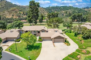 4129 Cyprus Island Ct, Fallbrook, CA 92028 - Photo 3